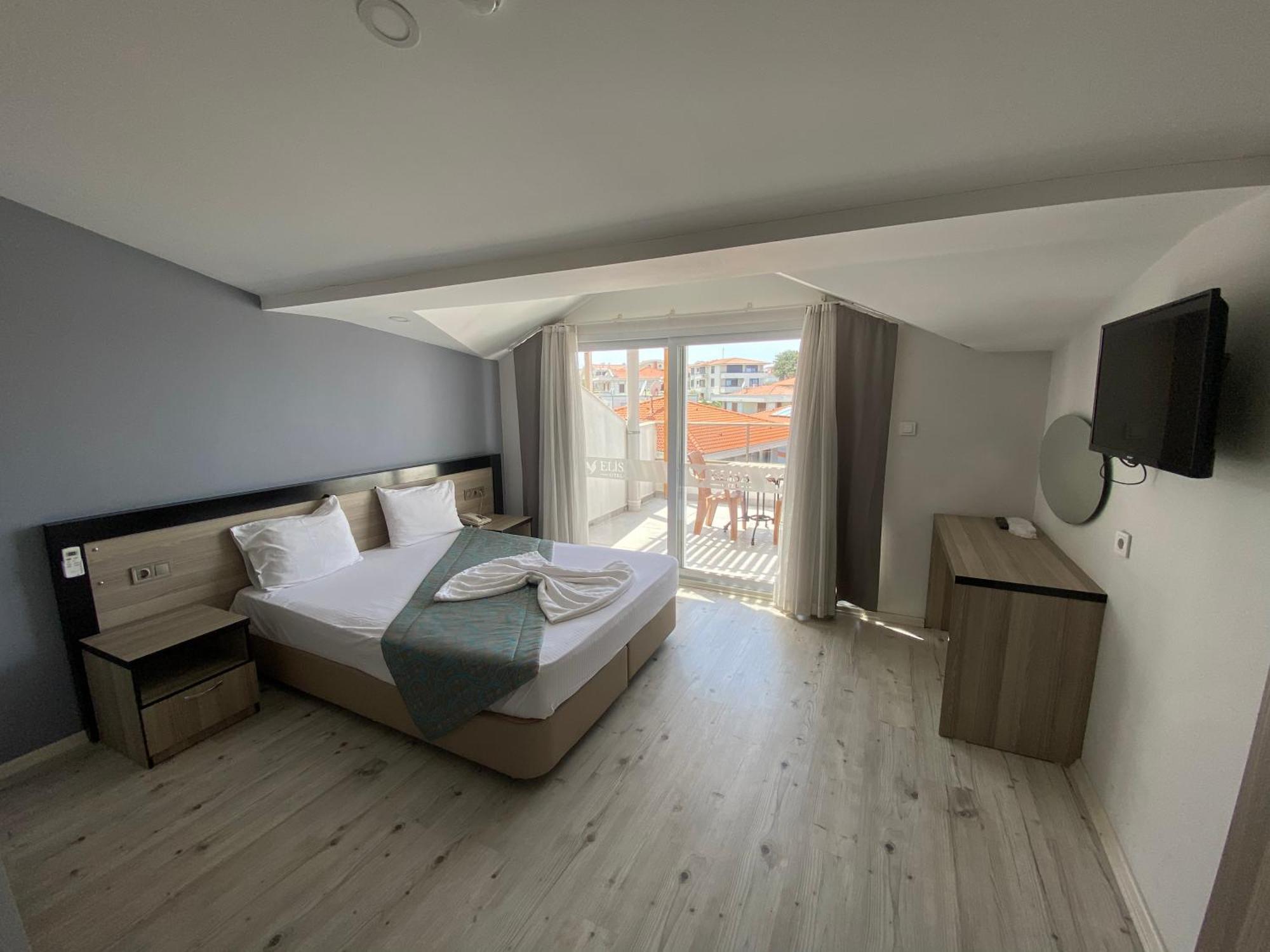 Elisa Hotel Айвалик Екстер'єр фото