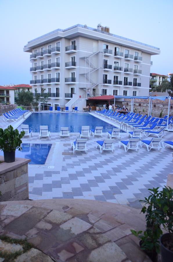 Elisa Hotel Айвалик Екстер'єр фото