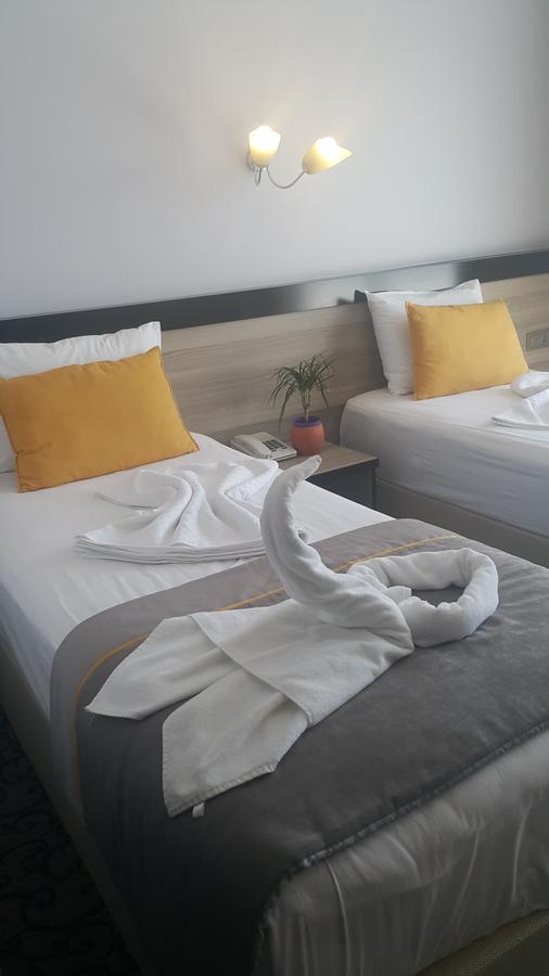 Elisa Hotel Айвалик Екстер'єр фото