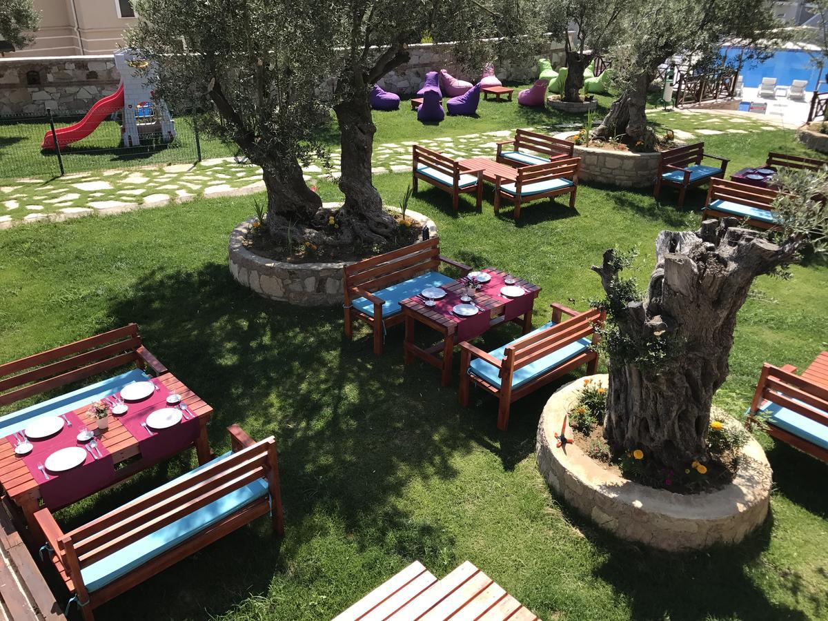 Elisa Hotel Айвалик Екстер'єр фото